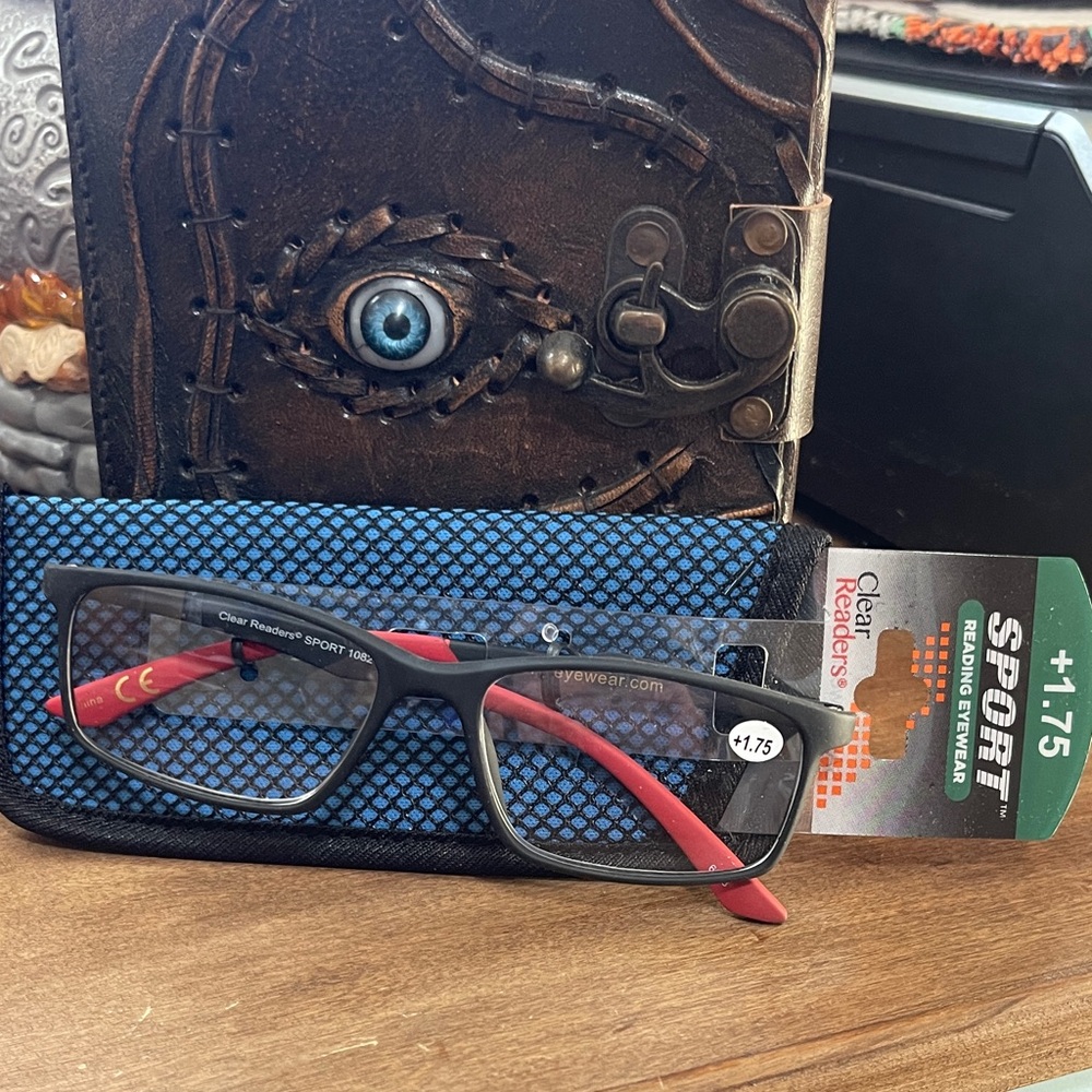 Clear Readers Sport 160 Glasses